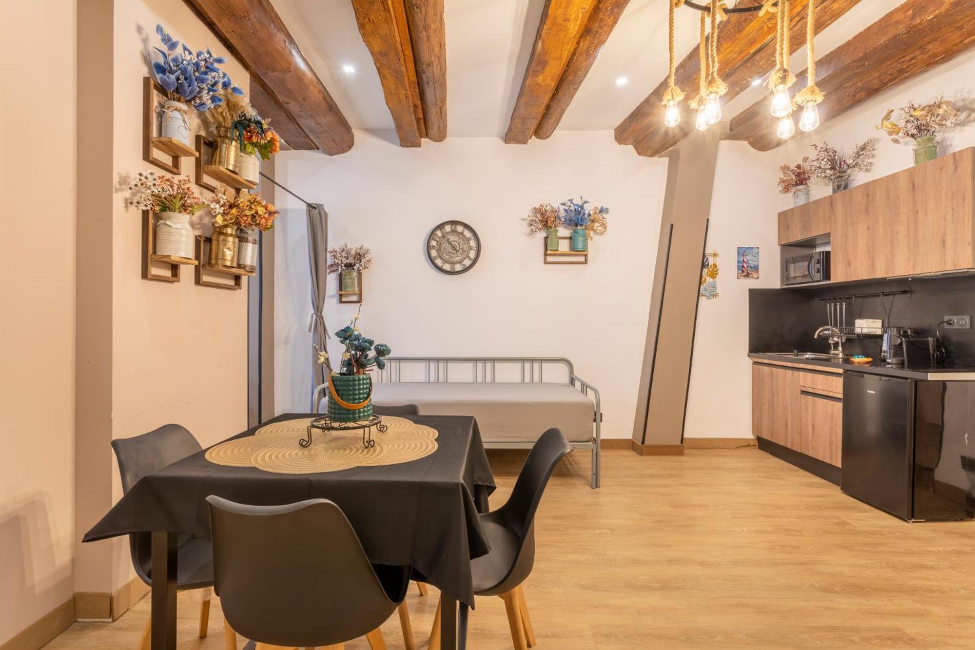 Апартаменты Adira Marseille Panier 2 Etoiles Экстерьер фото